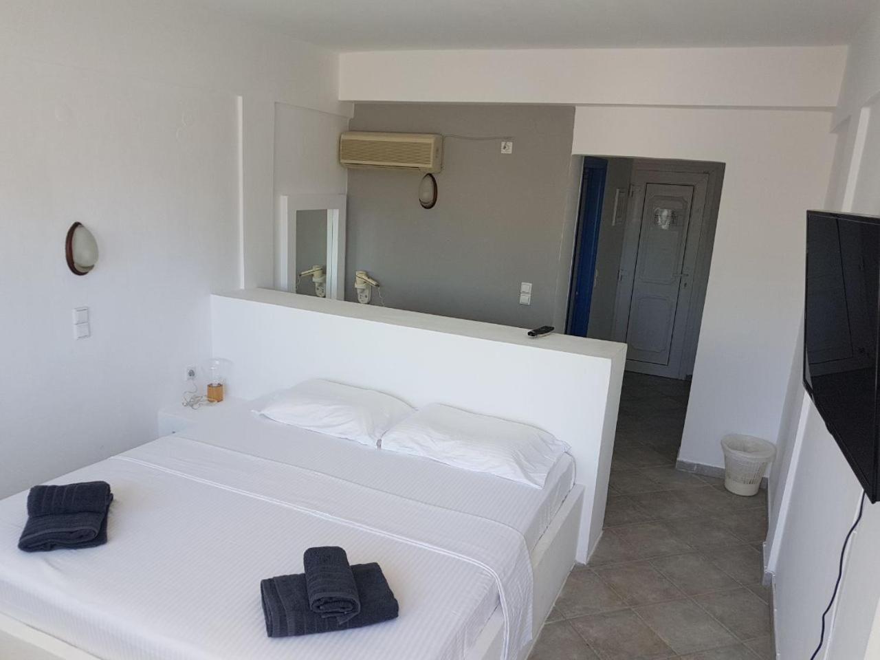 Lagada Beach Hotel Adamantas  Exterior foto